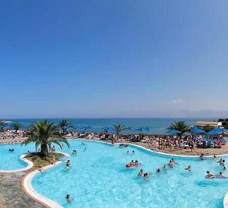 马莱布鲁海滩别墅 度假村 Agios Spyridon (Corfu)