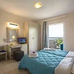 Mareblue 4* Ájosz Szpirídonasz